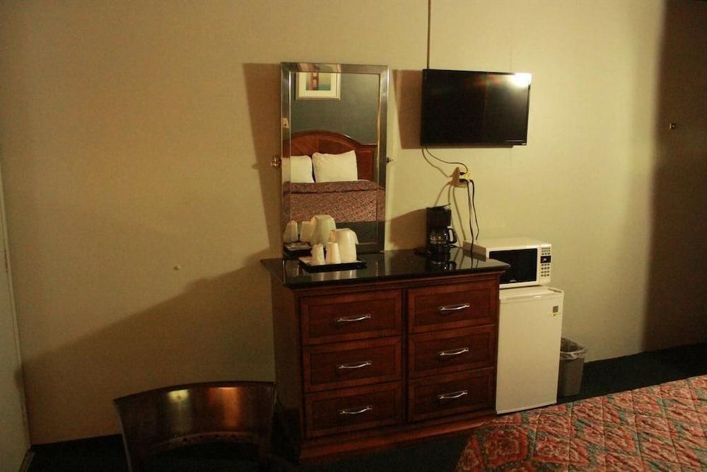 Economy Inn Crossville Bagian luar foto