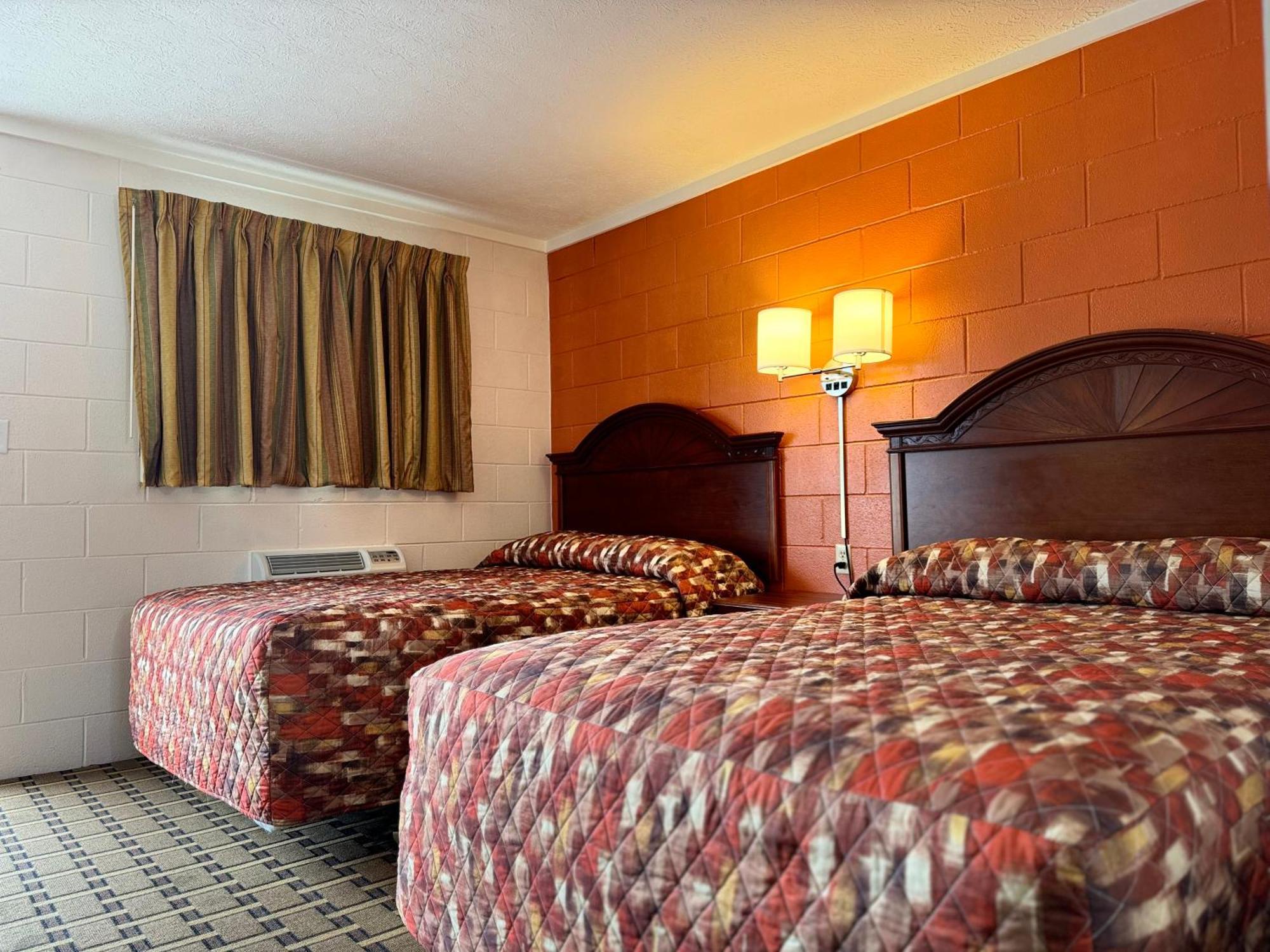 Economy Inn Crossville Bagian luar foto