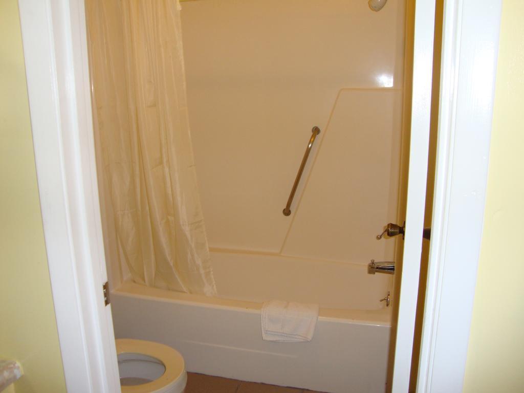 Economy Inn Crossville Bagian luar foto