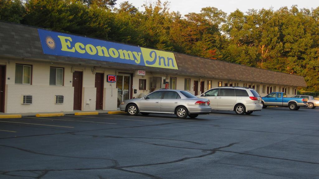 Economy Inn Crossville Bagian luar foto